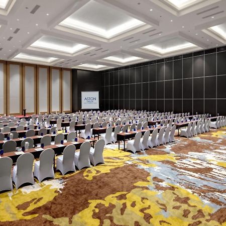 Aston Gresik Hotel & Conference Center Exterior photo