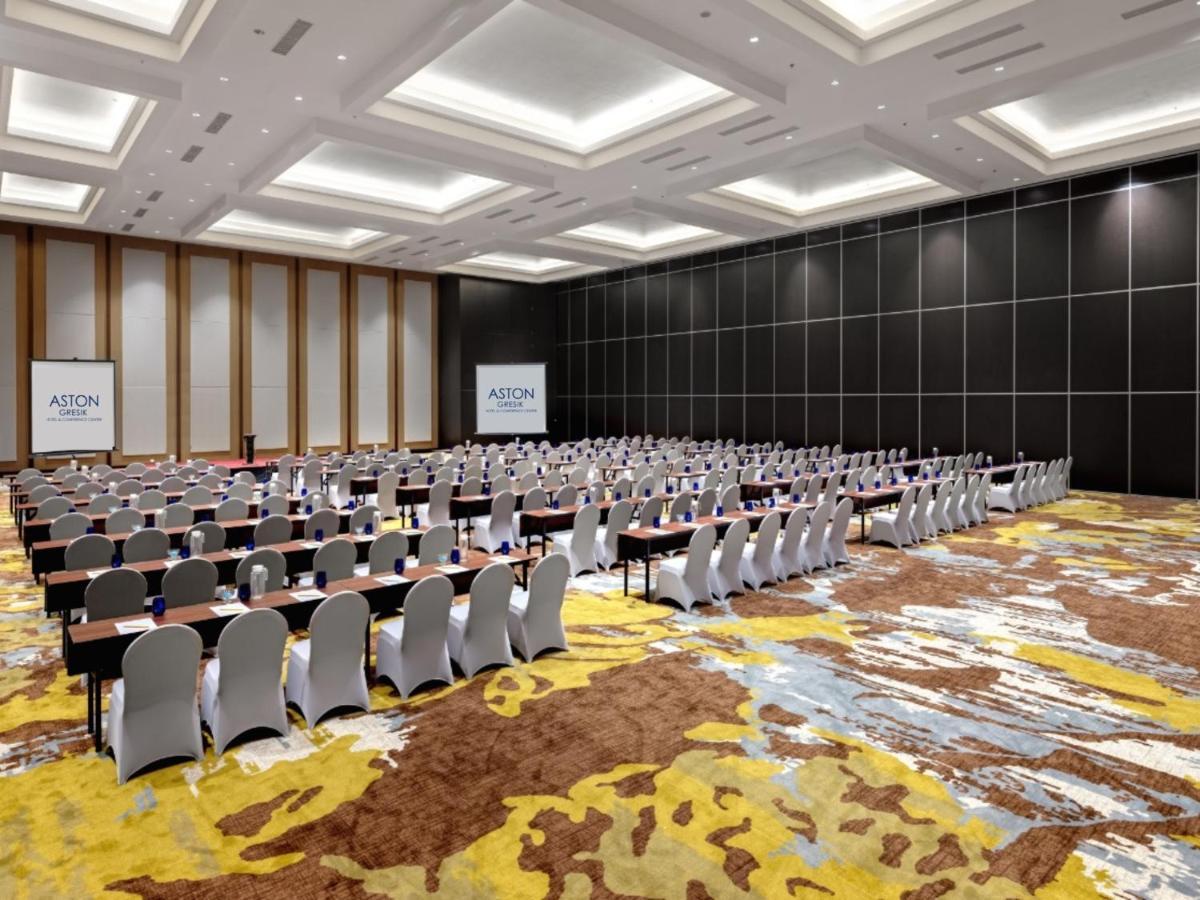Aston Gresik Hotel & Conference Center Exterior photo