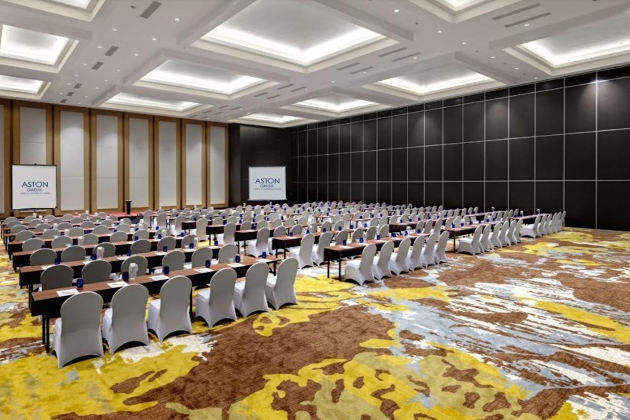 Aston Gresik Hotel & Conference Center Exterior photo