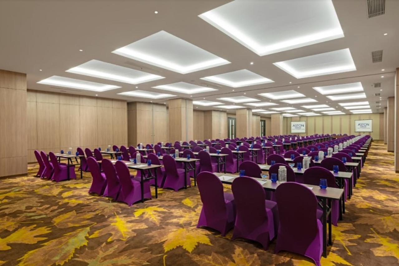 Aston Gresik Hotel & Conference Center Exterior photo